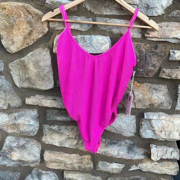 Good American Hawaiian Pink One-Piece Swimsuit size 5/6 NEW - Picture 5 of 7